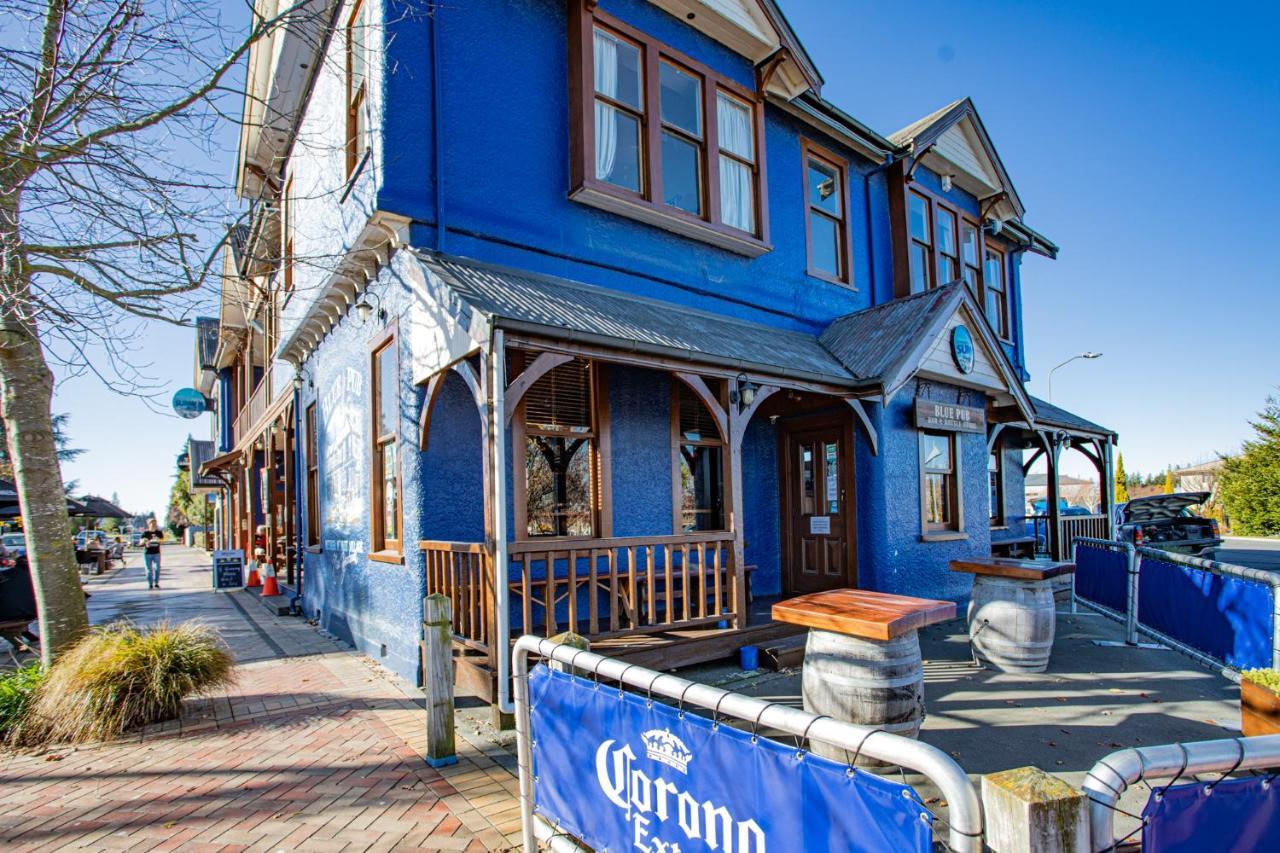 The Blue Pub Hotel Methven Bagian luar foto