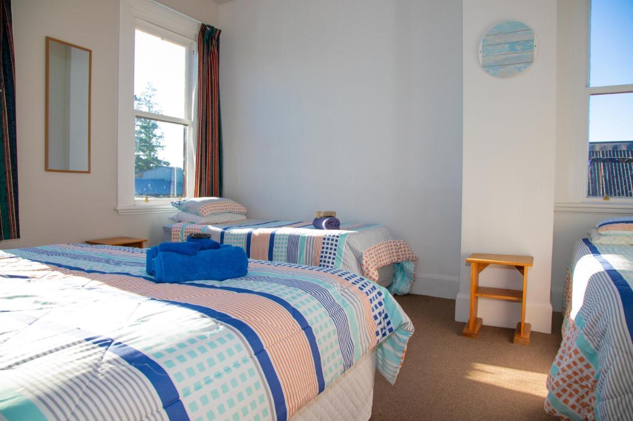 The Blue Pub Hotel Methven Bagian luar foto