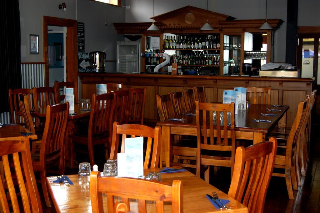 The Blue Pub Hotel Methven Bagian luar foto