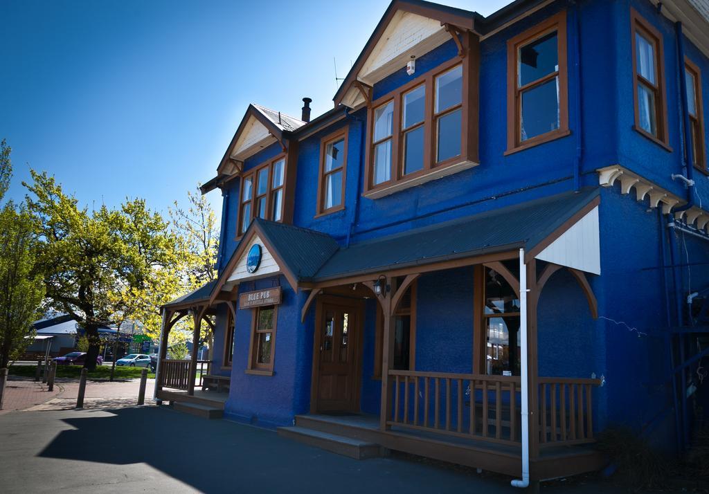 The Blue Pub Hotel Methven Bagian luar foto