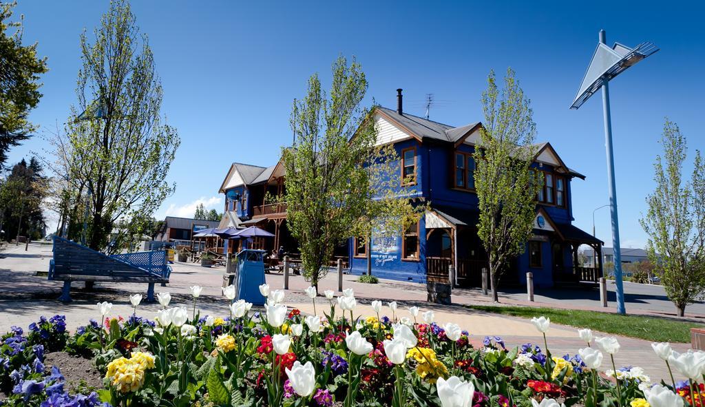 The Blue Pub Hotel Methven Bagian luar foto