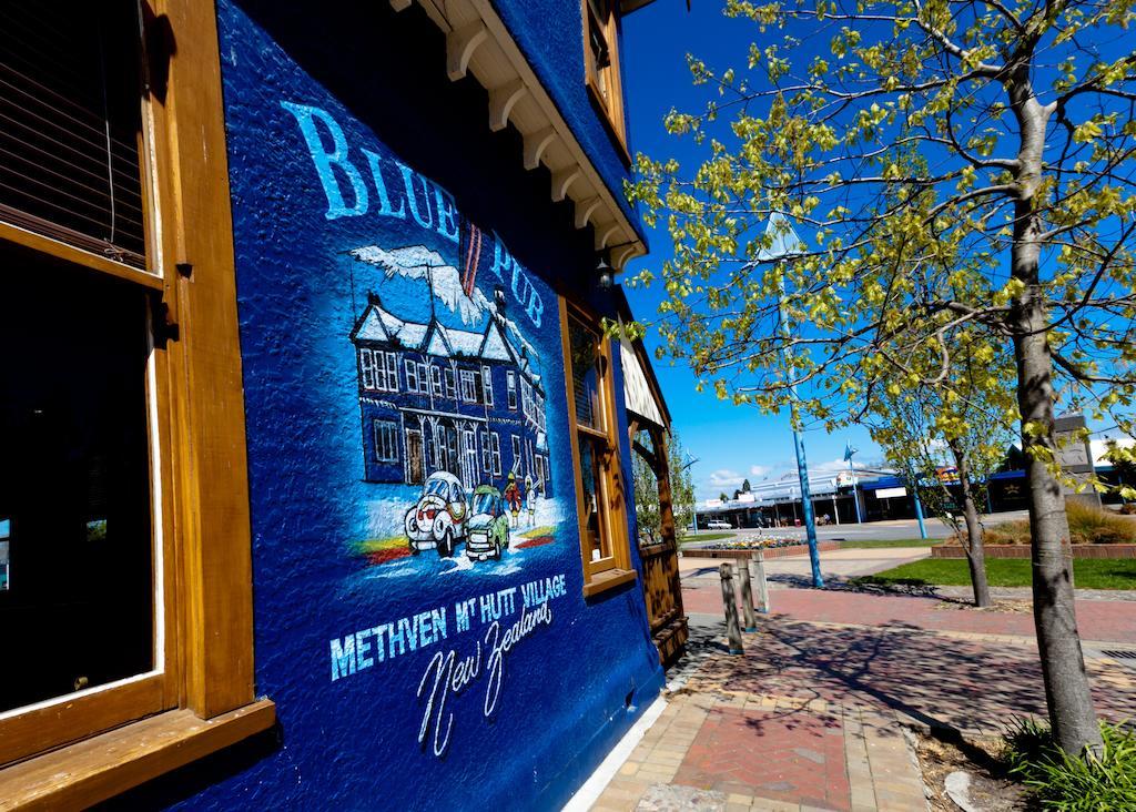 The Blue Pub Hotel Methven Bagian luar foto